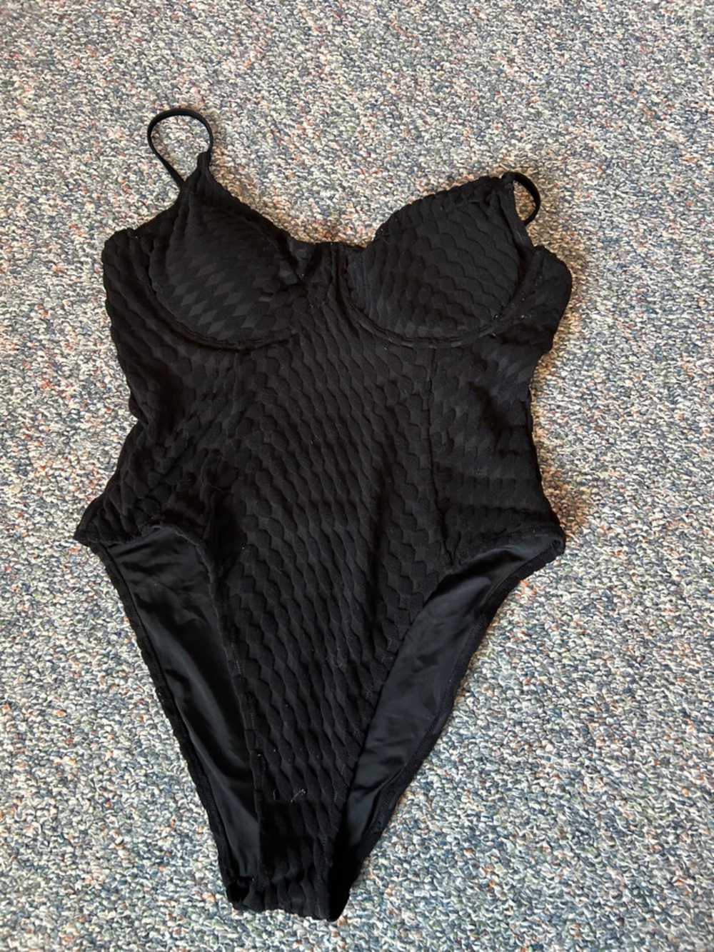 Good American textured Swimsuit and matching High Waist Shorts